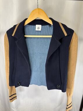 Cabi Turn Back Cardigan XS Navy Camel Blue Colorblock Cropped Sweater 3703